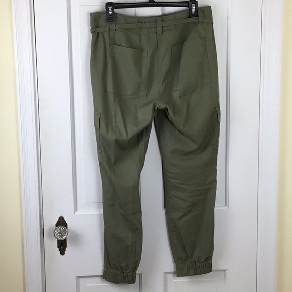 LOFT Belted Cargo Joggers Size 6 - Picture 4 of 9